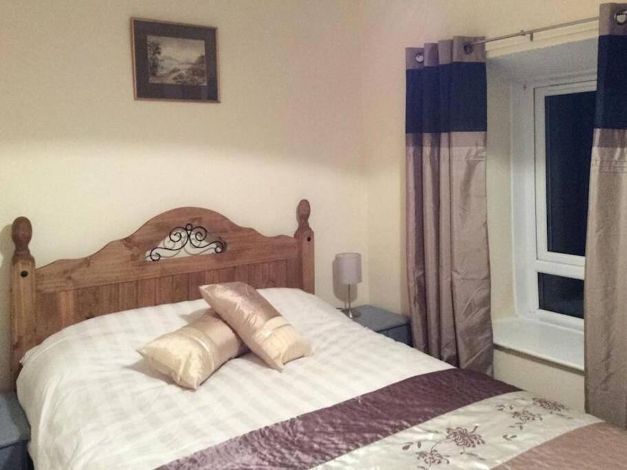 Cosy Terrace Cottage Built Into The Mountain Side. Blaenau Ffestiniog Exterior foto
