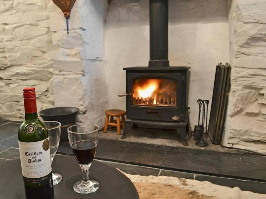 Cosy Terrace Cottage Built Into The Mountain Side. Blaenau Ffestiniog Exterior foto